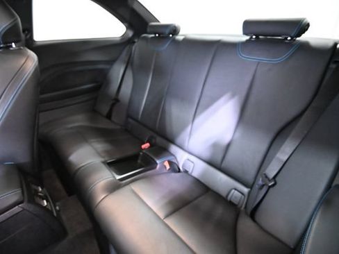 Used 2018 BMW M2 RWD image 10