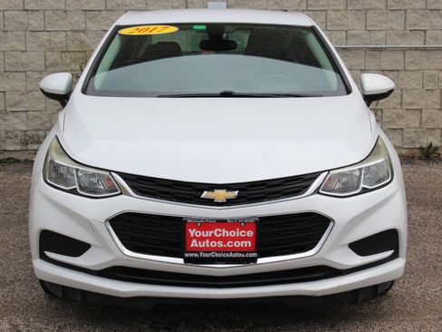 Used 2017 Chevrolet Cruze LS image 8