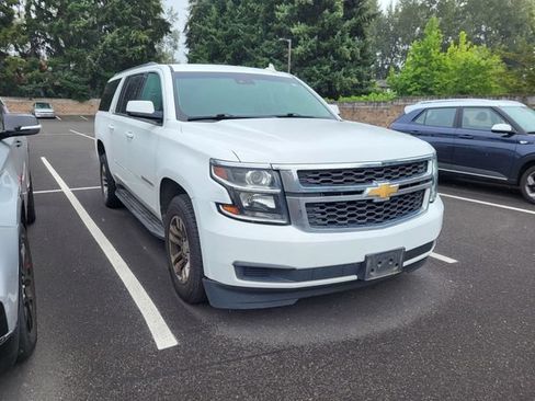 Used 2020 Chevrolet Suburban LT AWD/4WD image 2