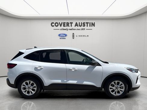 Used 2025 Ford Escape Active FWD image 6
