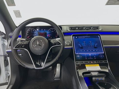 New 2025 Mercedes-Benz S 580 4MATIC Sedan image 25