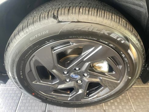 Used 2024 Subaru Crosstrek 2.5i Sport image 5