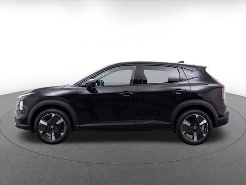 Used 2026 Nissan Kicks SR AWD/4WD image 4