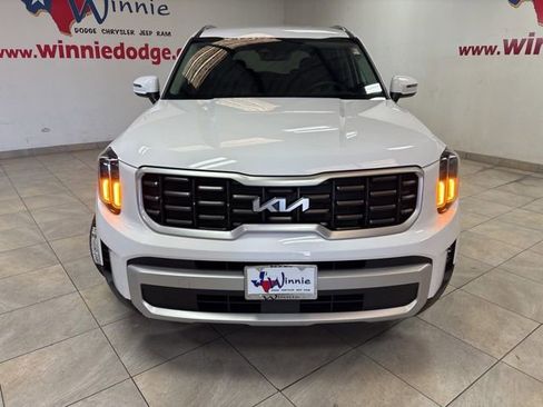 Used 2024 Kia Telluride S FWD image 2