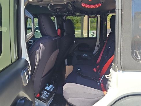 Used 2020 Jeep Wrangler Unlimited Rubicon w/ Quick Order Package 28Y Recon AWD/4WD image 12