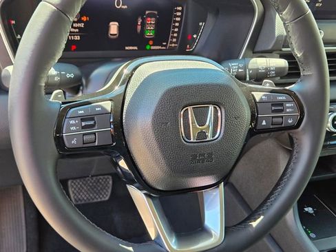 New 2026 Honda Pilot Touring image 13