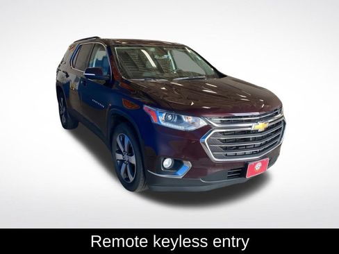 Used 2019 Chevrolet Traverse LT w/ LT Premium Package AWD/4WD image 16