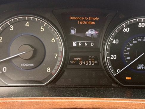 Used 2012 Hyundai Equus Signature image 10