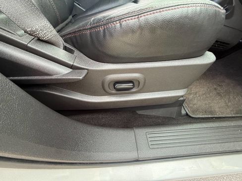 Used 2014 Ford Edge SEL w/ Equipment Group 205A AWD/4WD image 15