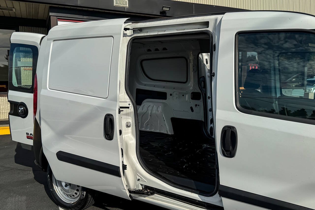 Used 2017 RAM ProMaster City Tradesman w/ Rear Back-up Camera Group FWD image 14