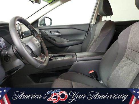 Used 2026 Nissan Rogue SV FWD image 21