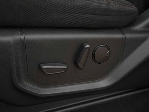 Used 2019 Ford F150 XLT w/ Equipment Group 302A Luxury RWD image 12