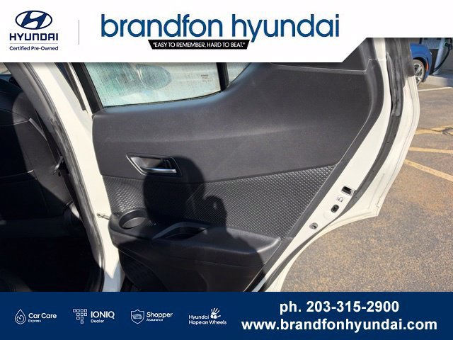 Used 2019 Toyota C-HR XLE FWD image 9
