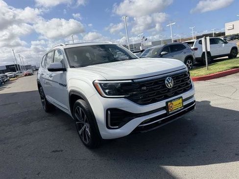 New 2026 Volkswagen Atlas SEL Premium R-Line image 8