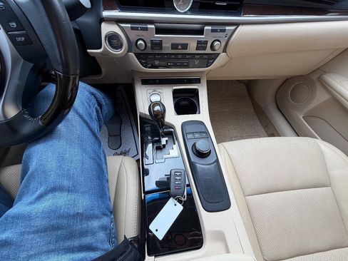 Used 2014 Lexus ES 350 image 18