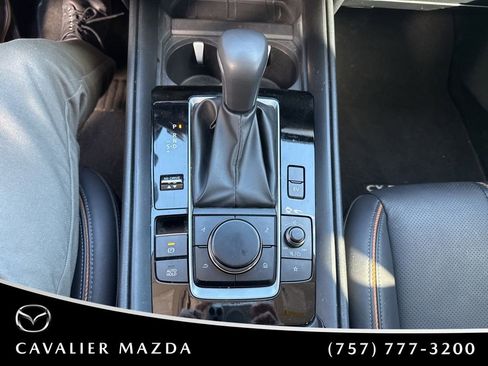 Used 2025 MAZDA CX-50 AWD 2.5 Hybrid w/ Premium Pkg image 14