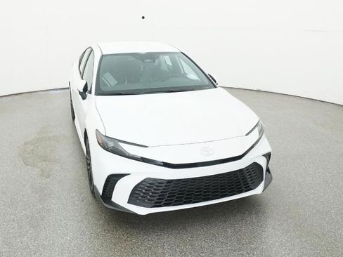 New 2026 Toyota Camry SE image 32