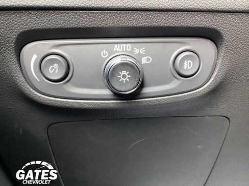 Used 2023 Buick Encore GX Preferred w/ Cold Weather Comfort Package AWD/4WD image 21