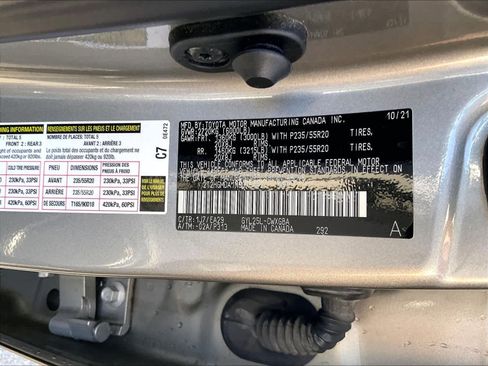 Used 2022 Lexus RX 450h AWD w/ Premium Package image 34