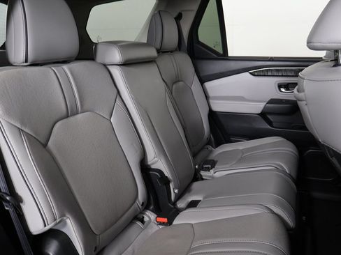 Used 2023 Honda Pilot Elite image 39
