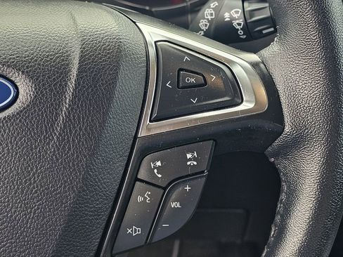 Used 2024 Ford Edge SEL image 19