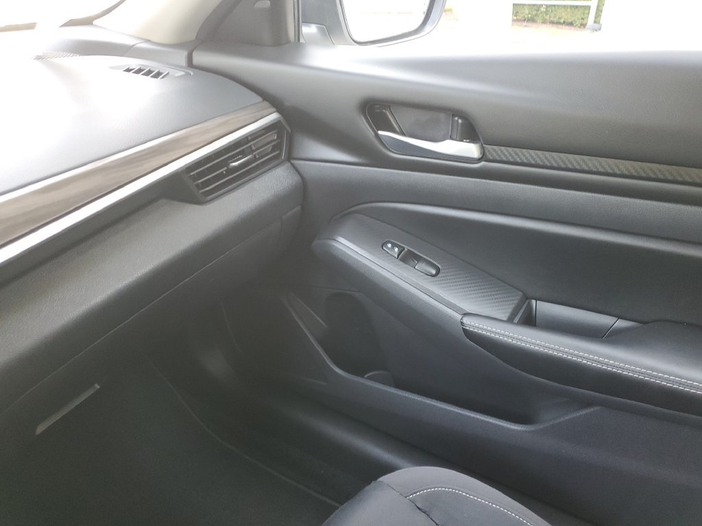 Certified 2025 Nissan Altima 2.5 SV FWD image 33