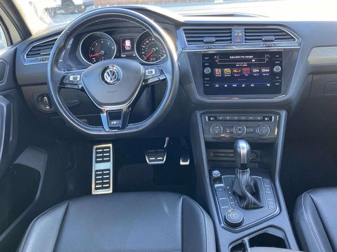 Used 2021 Volkswagen Tiguan SE R-Line image 11