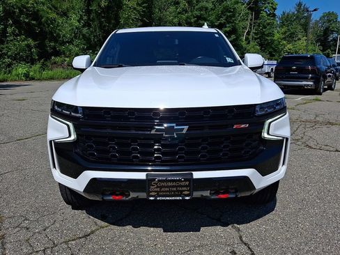 Used 2023 Chevrolet Tahoe Z71 w/ Luxury Package AWD/4WD image 2