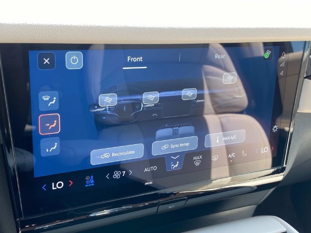 New 2027 Lincoln Navigator Reserve w/ Jet Appearance Package AWD/4WD image 22
