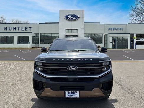 Used 2025 Ford Expedition King Ranch image 3