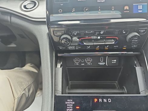 Used 2024 Jeep Grand Cherokee Limited 4xe image 23