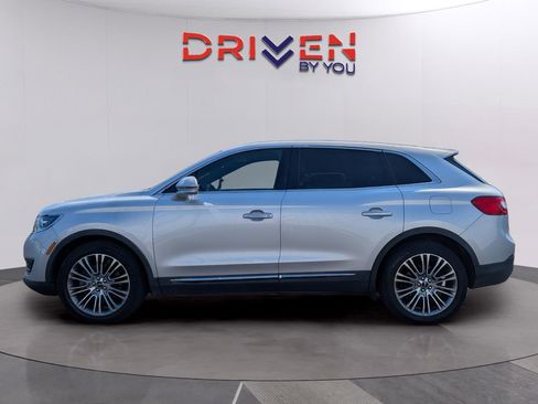 Used 2016 Lincoln MKX Reserve w/ Climate Package AWD/4WD image 2