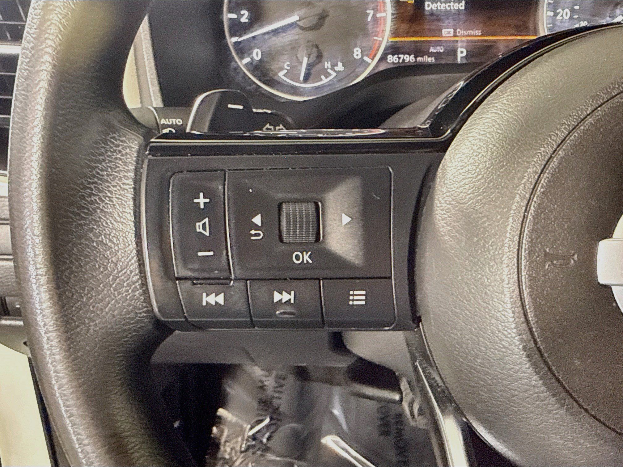 Used 2021 Nissan Rogue SV AWD/4WD image 14
