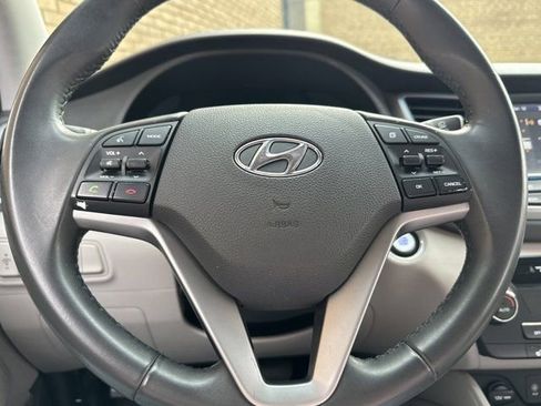 Used 2018 Hyundai Tucson Sport image 25
