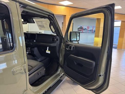 New 2025 Jeep Wrangler Unlimited Rubicon 392 image 54