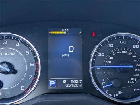 Used 2022 Subaru Ascent Touring AWD/4WD image 9