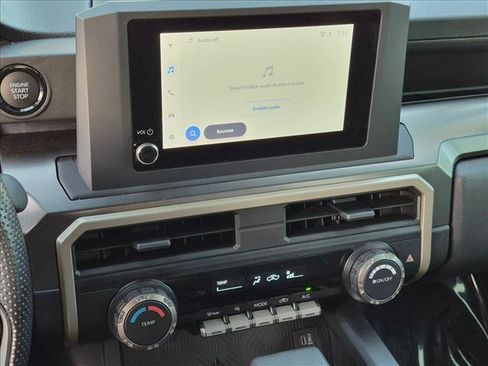 Certified 2025 Toyota Tacoma SR5 AWD/4WD image 12
