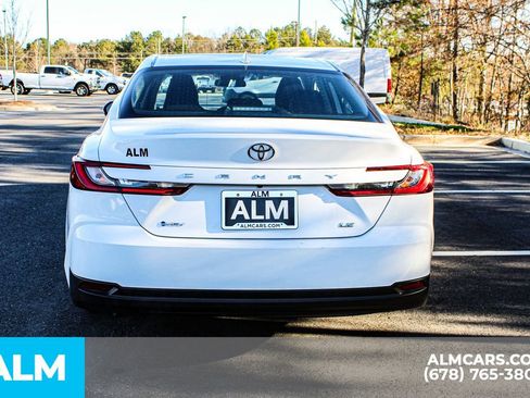 Used 2025 Toyota Camry LE image 11