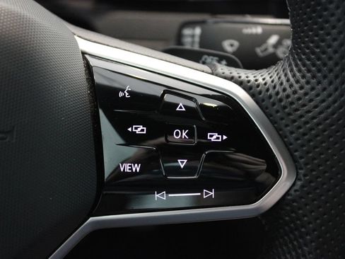 Used 2022 Volkswagen Arteon SE FWD image 23