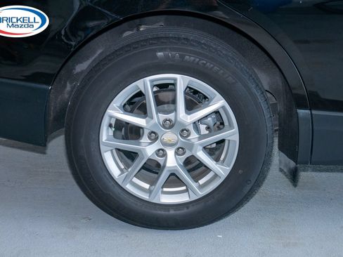 Used 2023 Chevrolet Equinox LS FWD image 39
