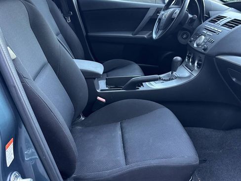 Used 2011 MAZDA MAZDA3 i Touring FWD image 5