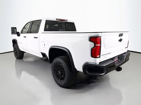 New 2026 Chevrolet Silverado 2500 ZR2 AWD/4WD image 6