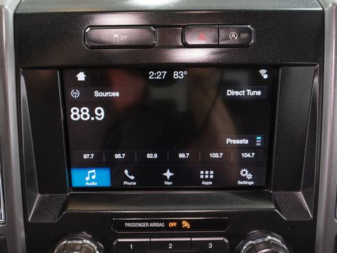 Used 2017 Ford F150 XLT w/ Equipment Group 302A Luxury AWD/4WD image 18