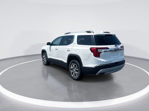 Used 2022 GMC Acadia SLT w/ Technology Package FWD image 7