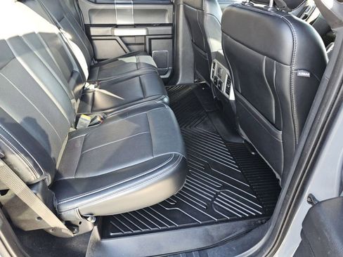 Used 2019 Ford F150 Lariat w/ Equipment Group 502A Luxury image 5