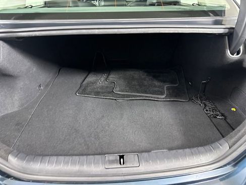 Used 2023 Genesis G70 2.0T image 27