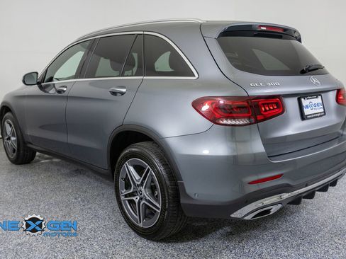 Used 2021 Mercedes-Benz GLC 300 4MATIC image 5