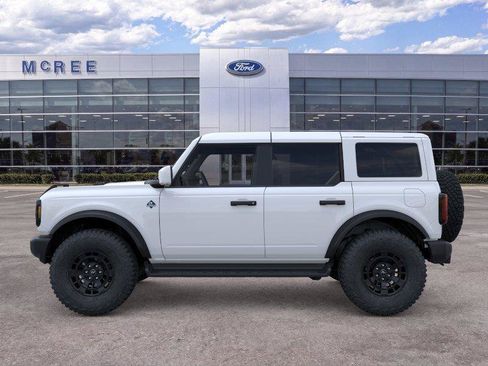 New 2026 Ford Bronco Outer Banks w/ Sasquatch Package AWD/4WD image 3