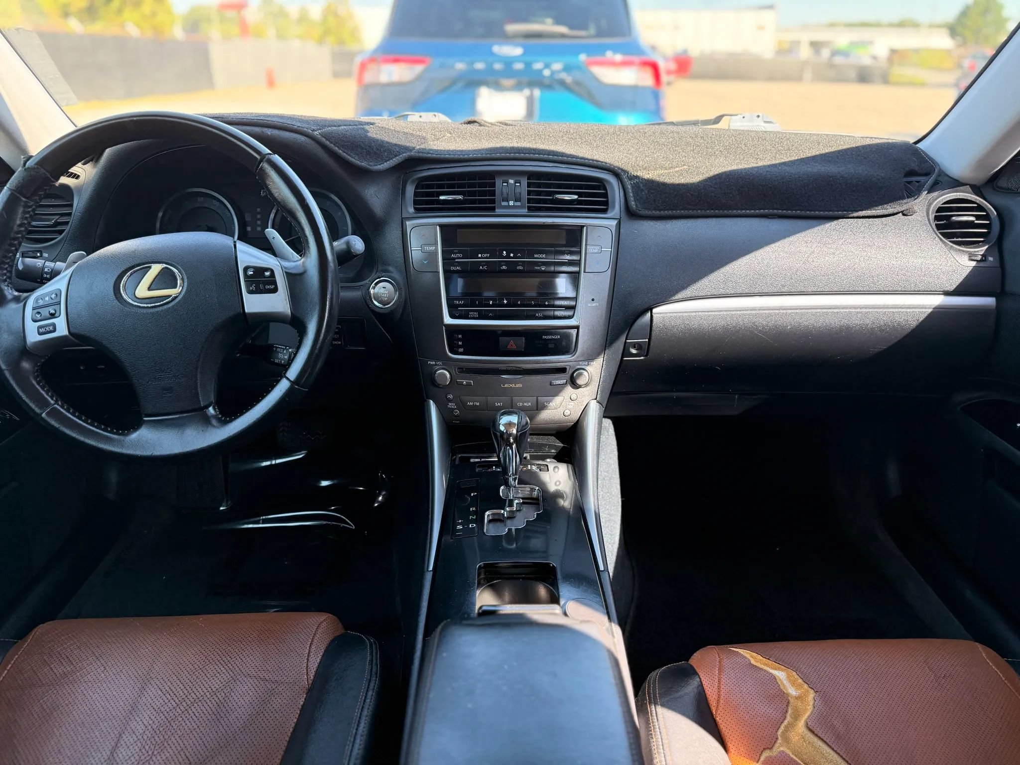Used 2013 Lexus IS 250 w/ Limited Edition Pkg RWD image 3