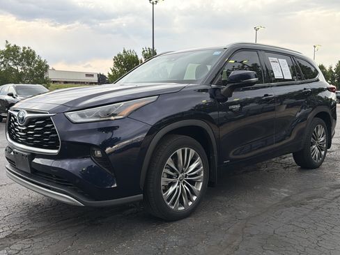 Used 2020 Toyota Highlander Platinum AWD/4WD image 14